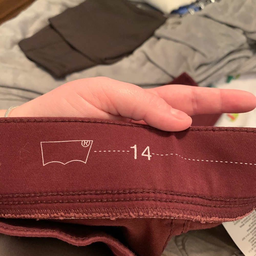 Levi pants super soft